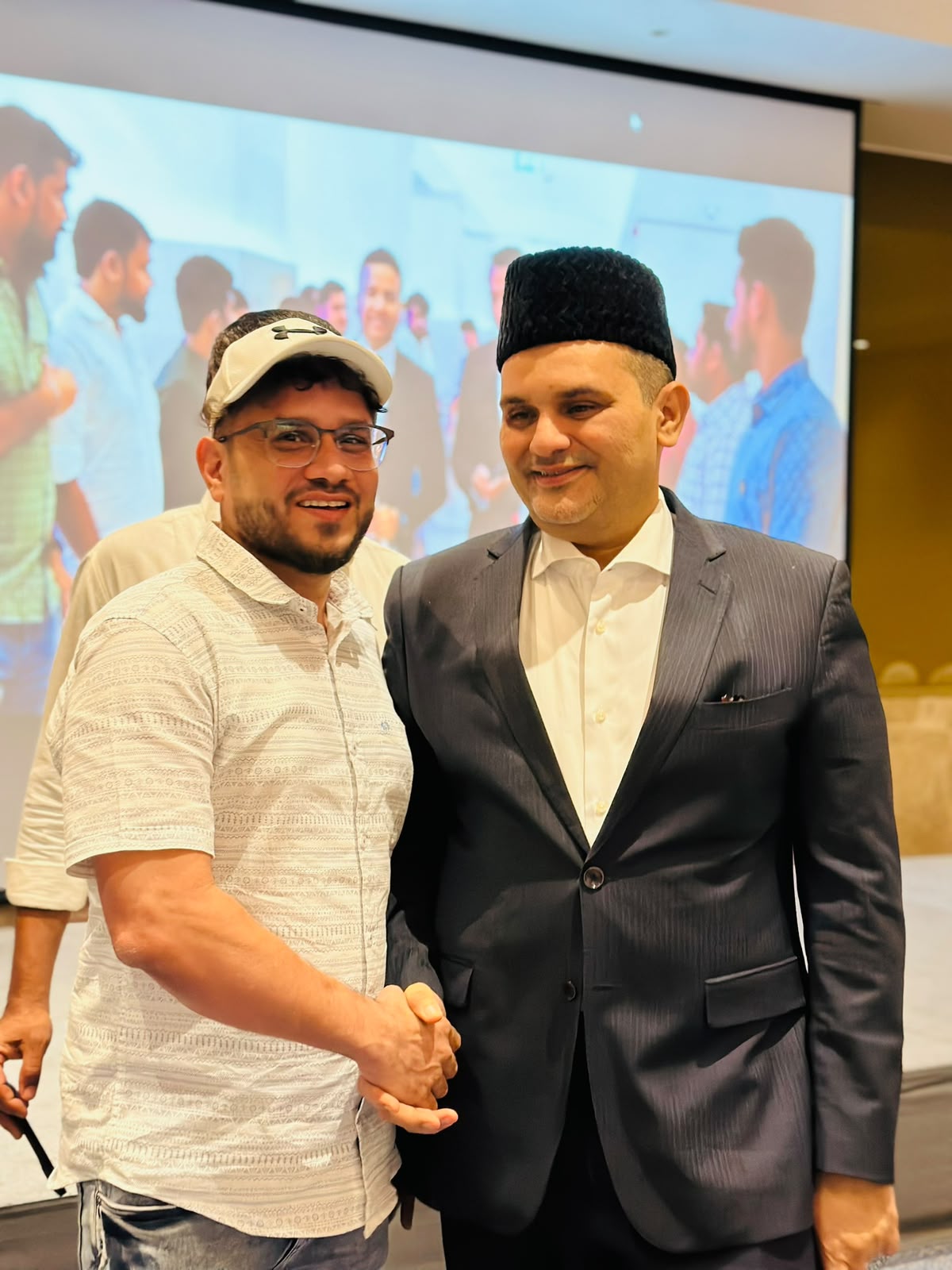 Shameem CP with Sayyid Munavvar Ali Shihab Thangal Shameem (@nk.vlog_official) with community leader Sayyid Munavvar Ali Shihab Thangal.